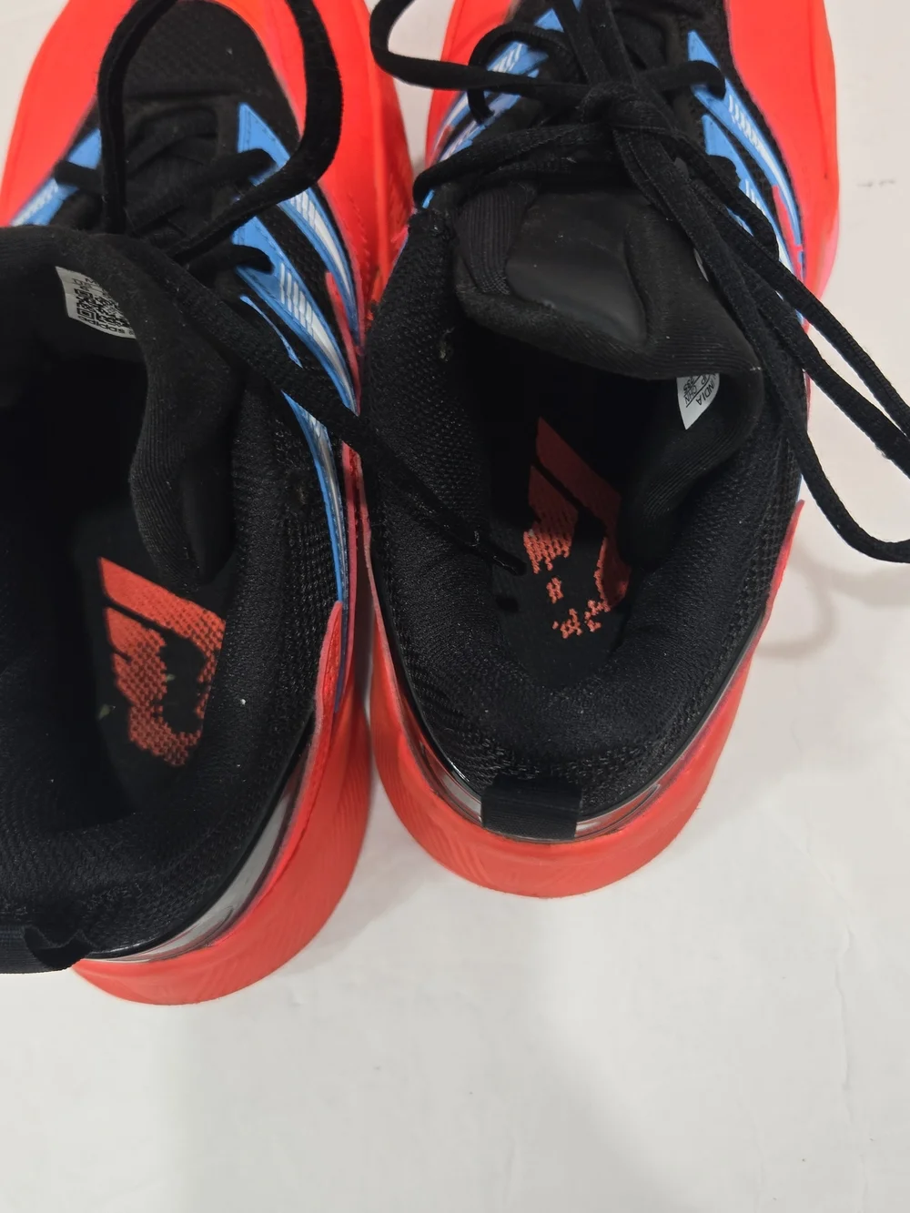 Adidas Youth Dame Certified 3 Low Solar Red Size US 6